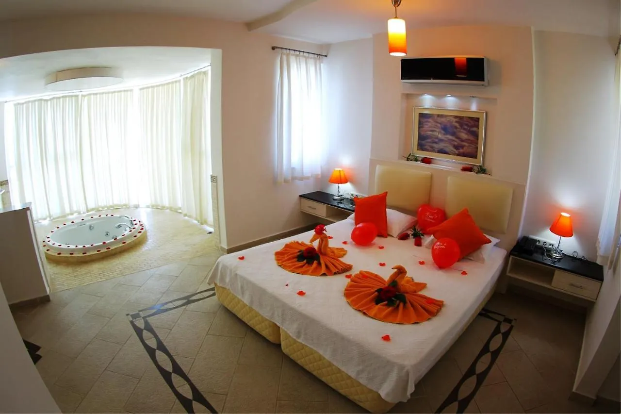 Golden Life Heights Deluxe Suite Hotel - Adult Only Oludeniz