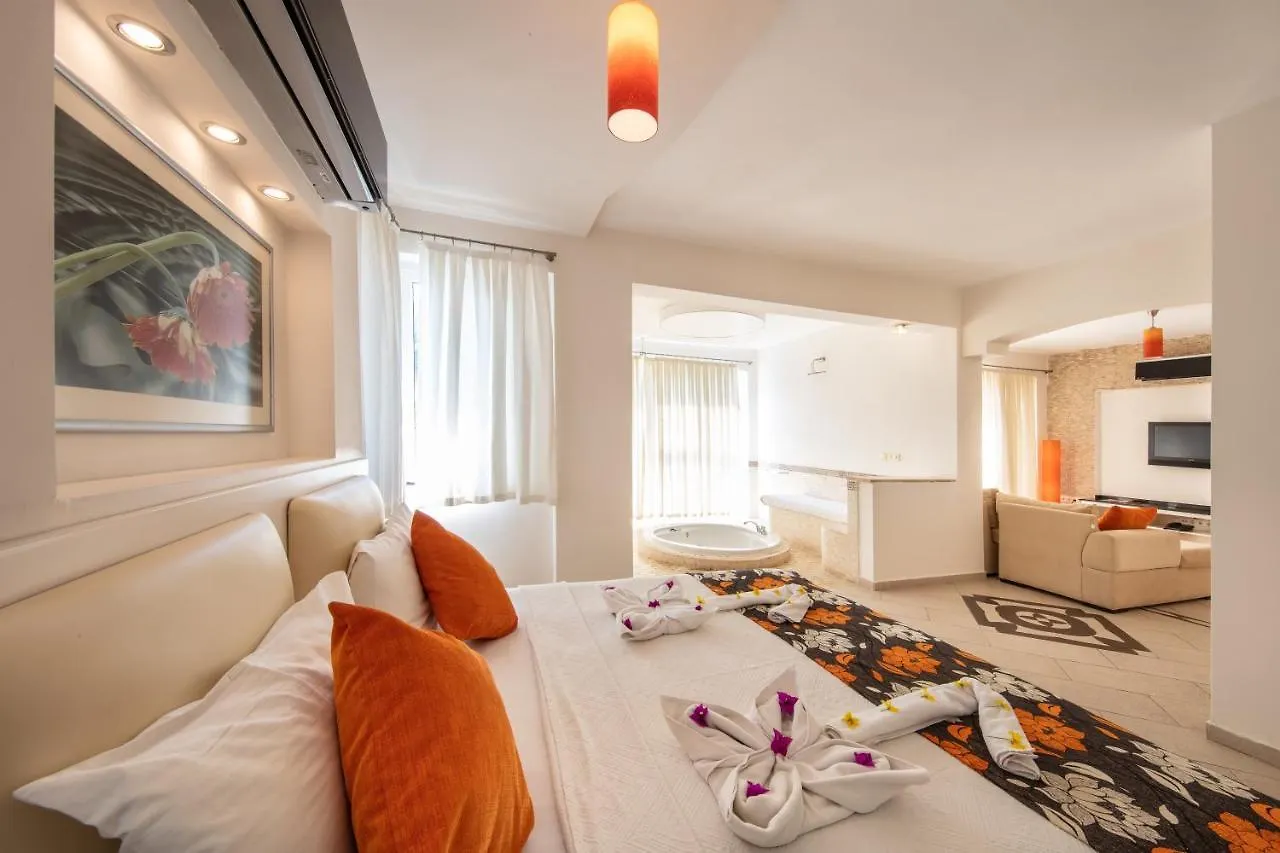 אולודניץ Golden Life Heights Deluxe Suite Hotel - Adult Only