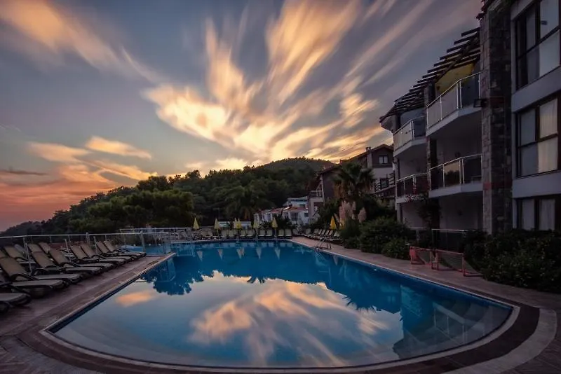אולודניץ Golden Life Heights Deluxe Suite Hotel - Adult Only
